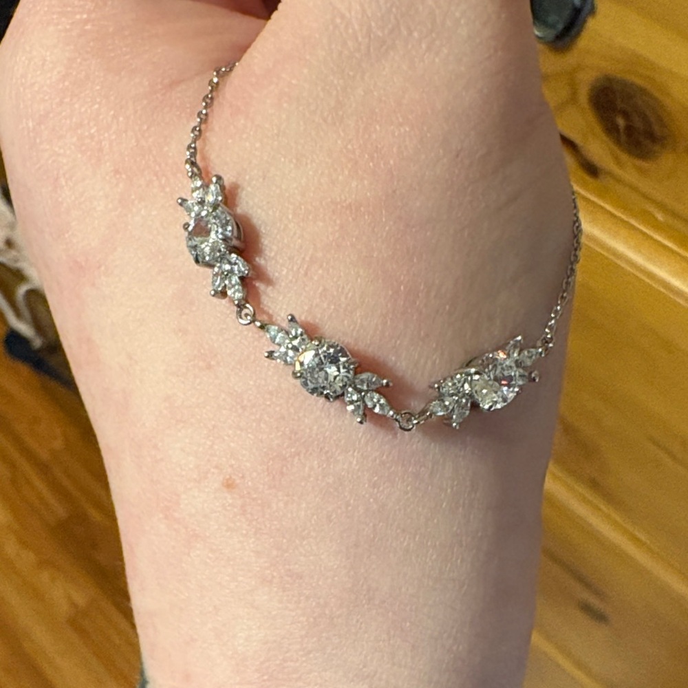 Dazzling Silver Bracelet with Crystal Details